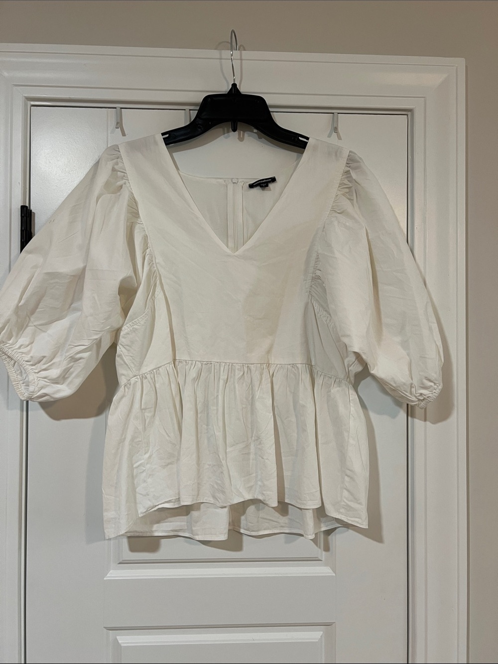mittoshop white V-Neck Peplum Puff Sleeve Blouse